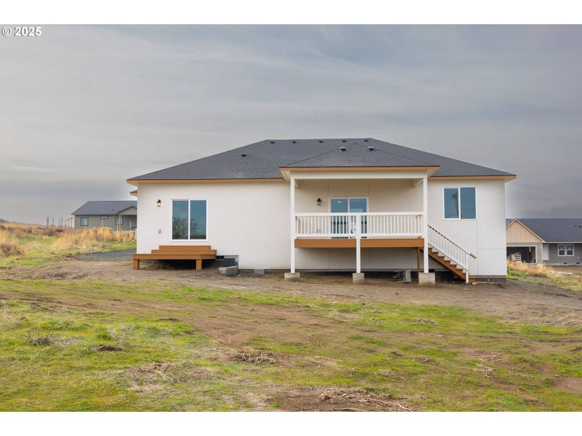 House for rent at 1635 Hayes St, Umatilla, OR 97882