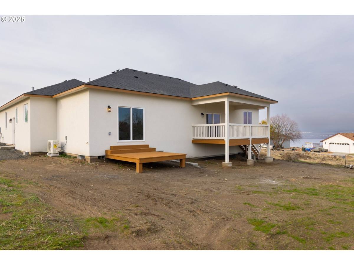 House for rent at 1635 Hayes St, Umatilla, OR 97882