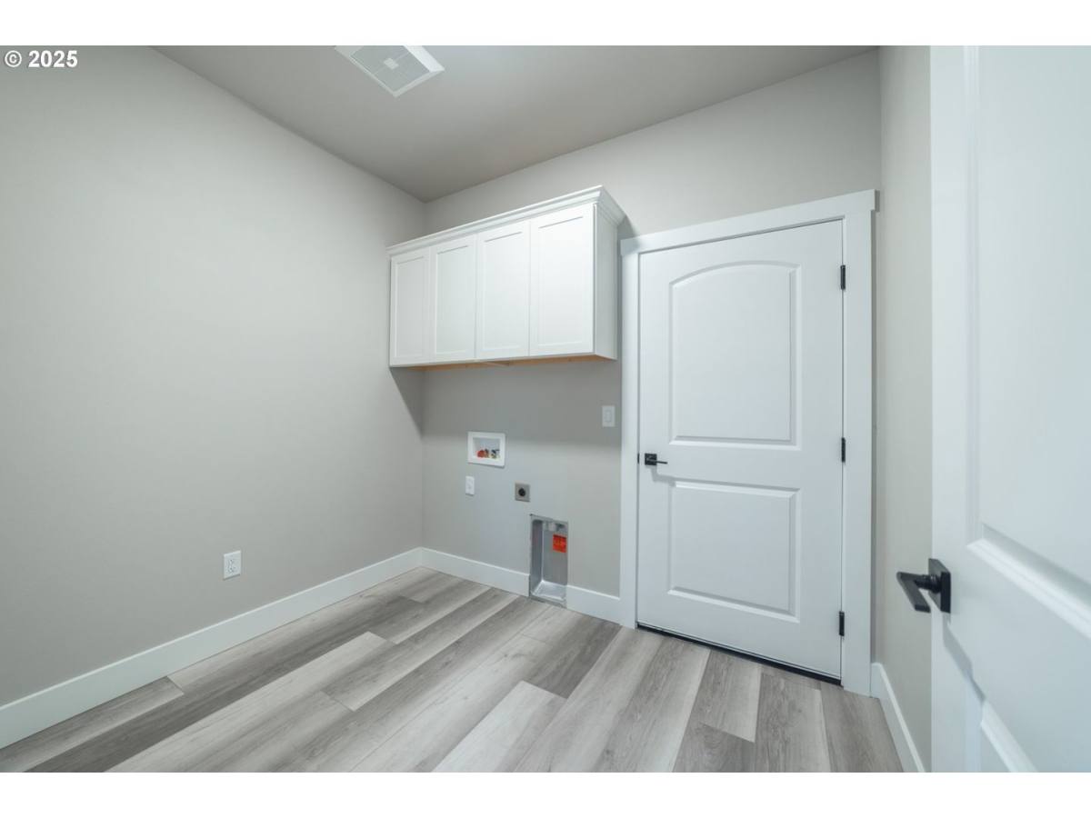 House for rent at 1635 Hayes St, Umatilla, OR 97882