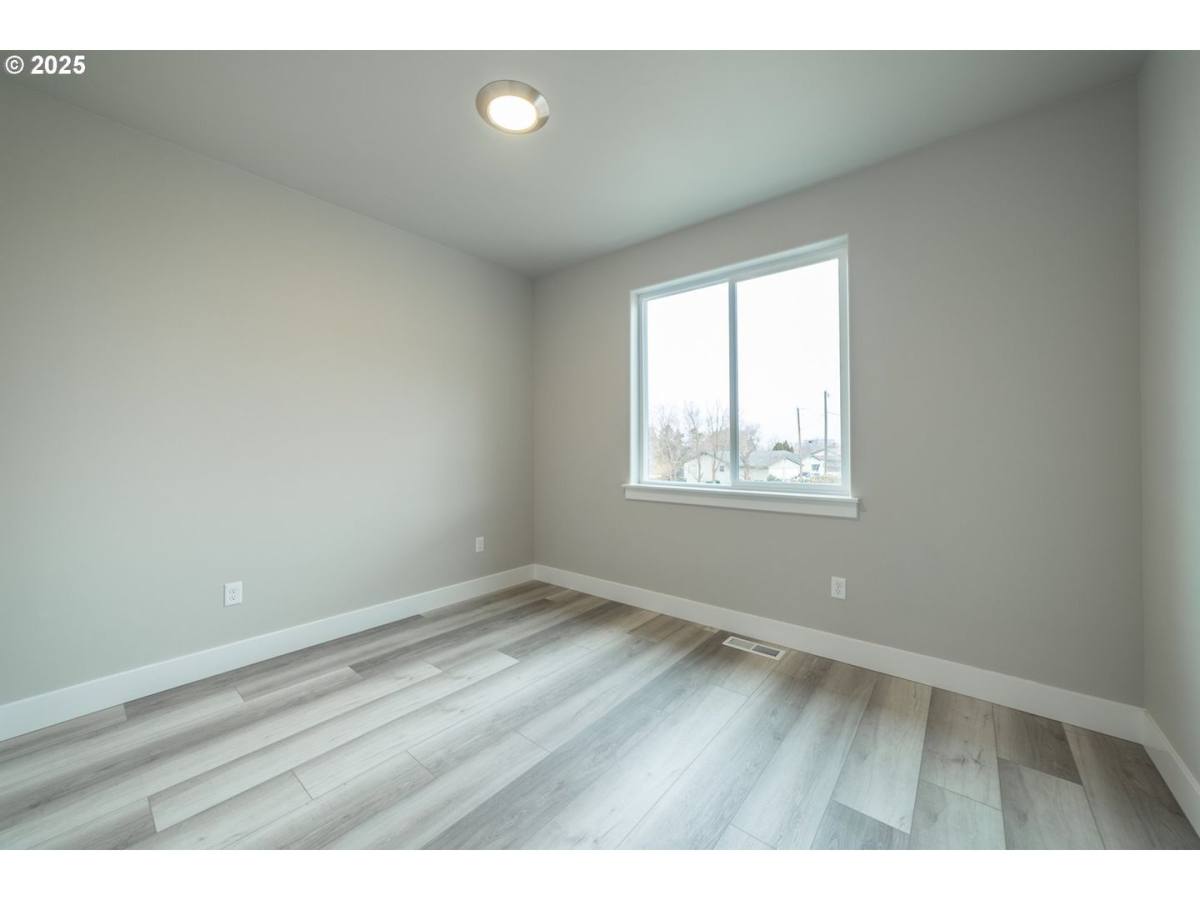 House for rent at 1635 Hayes St, Umatilla, OR 97882