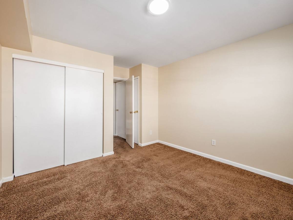 Apartment for rent at 4632 Hilton Ave, Columbus, OH 43228