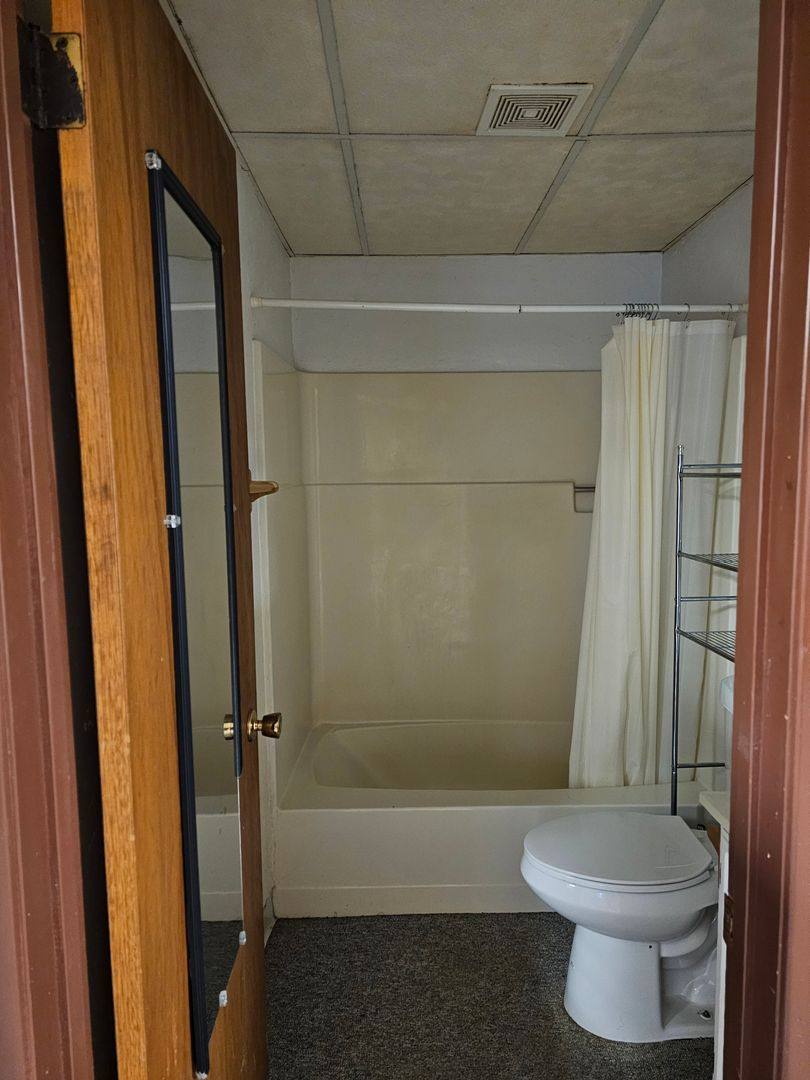 Apartment for rent at 21 N 4th St, Miles City, MT 59301