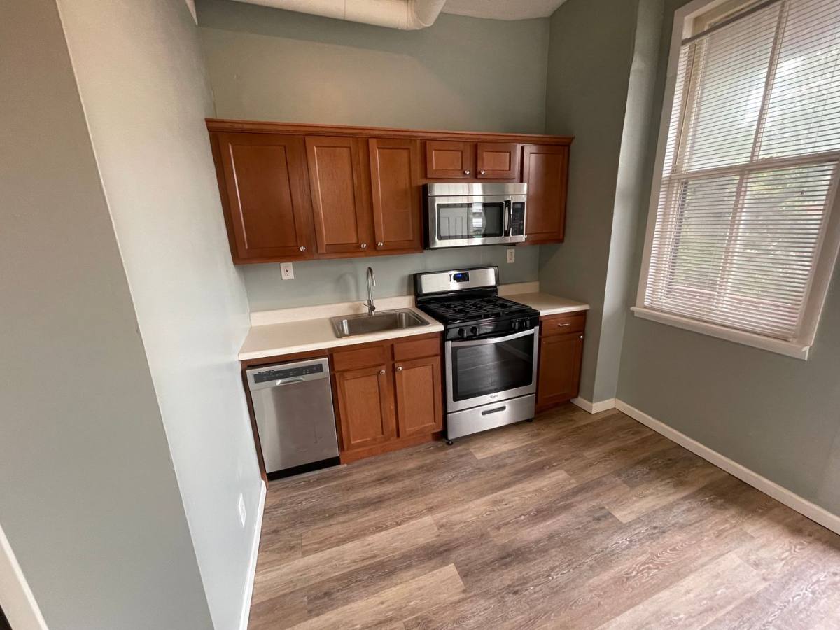 Apartment for rent at 4264 Norfolk Ave, Saint Louis, MO 63110