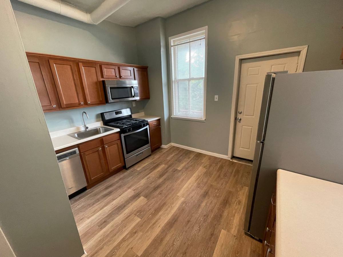 Apartment for rent at 4264 Norfolk Ave, Saint Louis, MO 63110