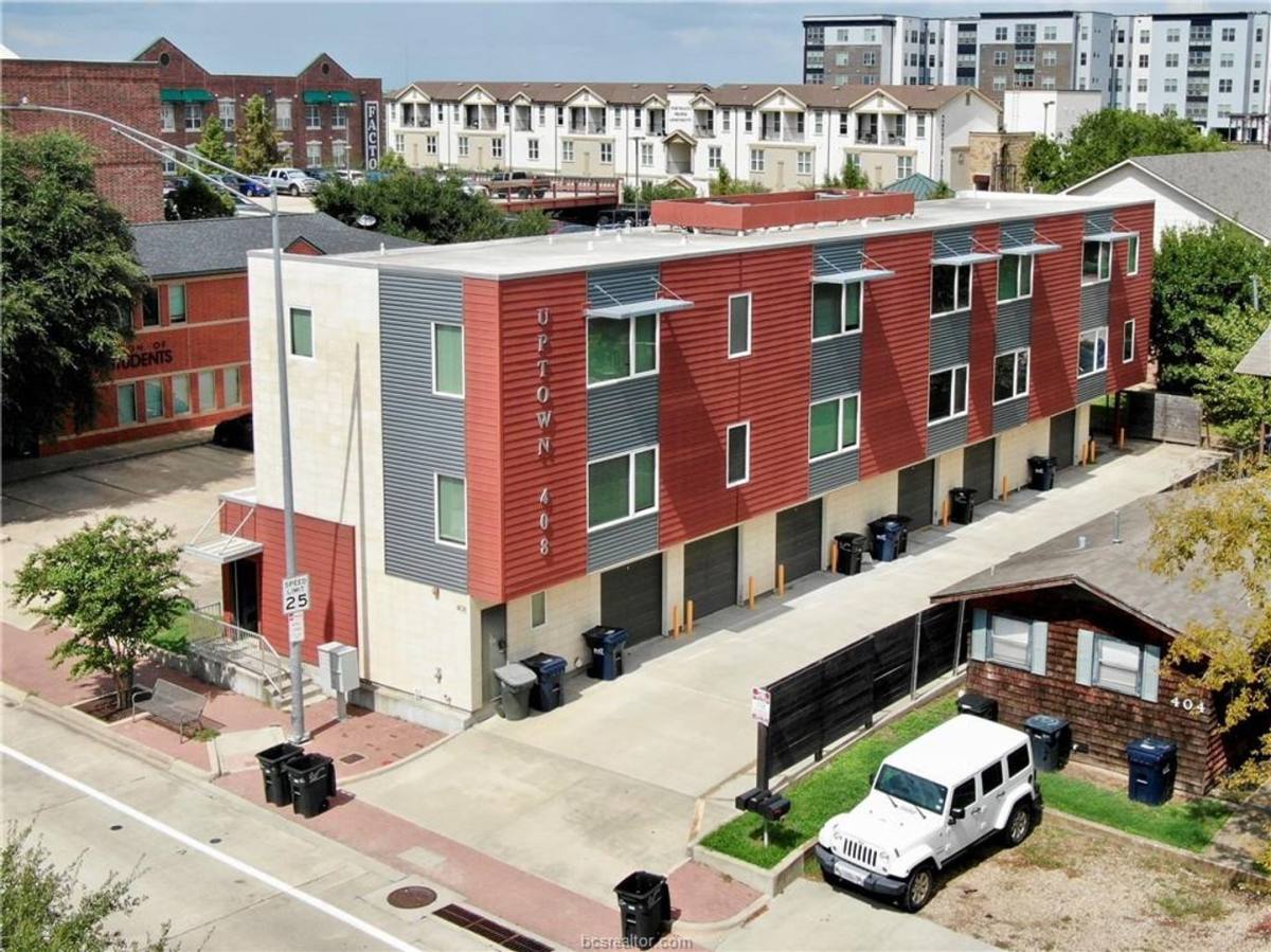 Apartment for rent at 408 College Main, College Station, TX 77840