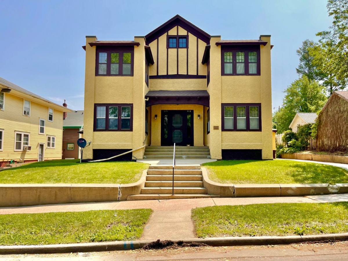 Apartment for rent at 1006 1008 S Dakota Ave, Sioux Falls, SD 57105