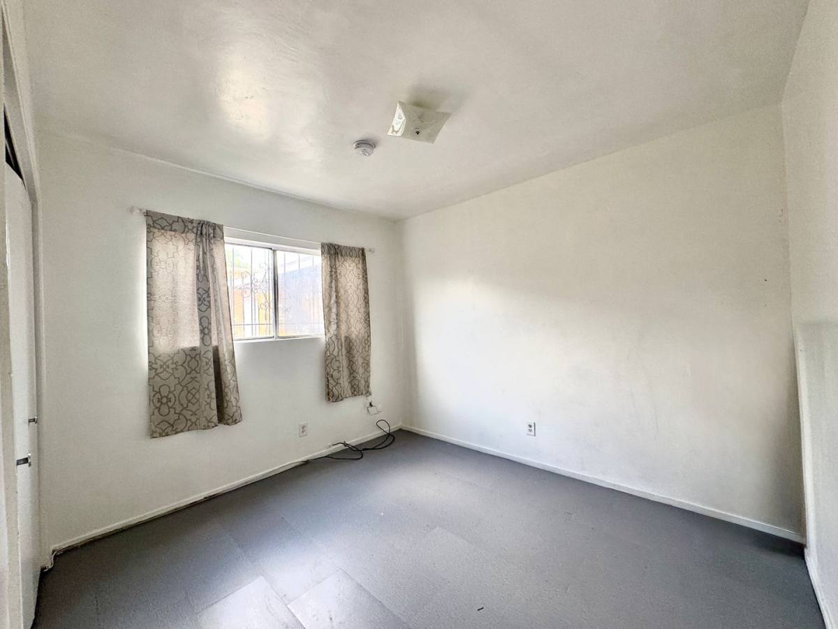 Apartment for rent at 622 W 92nd St, Los Angeles, CA 90044