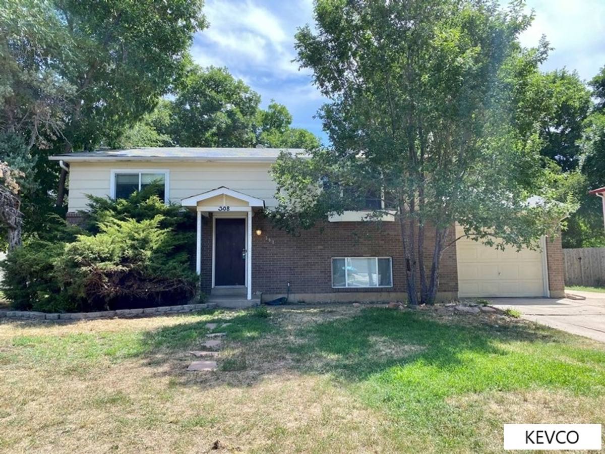House for rent at 308 Briarwood Rd, Fort Collins, CO 80521