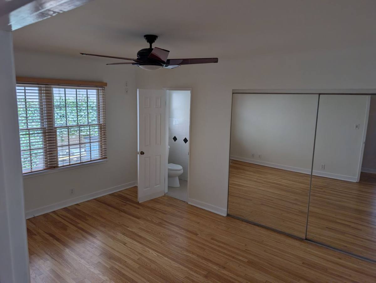Apartment for rent at 1043 Pacific St, Santa Monica, CA 90405