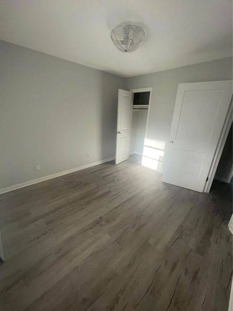 Apartment for rent at 304 S Marble St, West Columbia, SC 29169