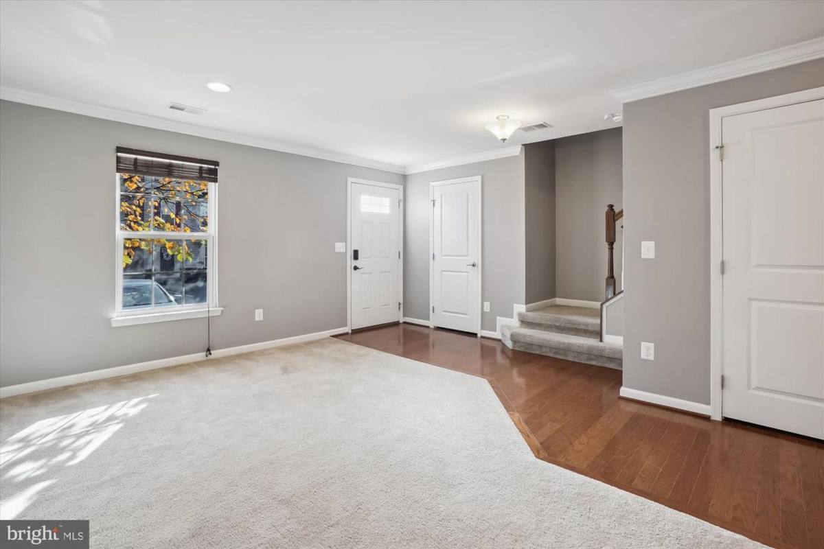 Townhouse for rent at 7106 Santa Cruz Place, Gainesville, VA 20155