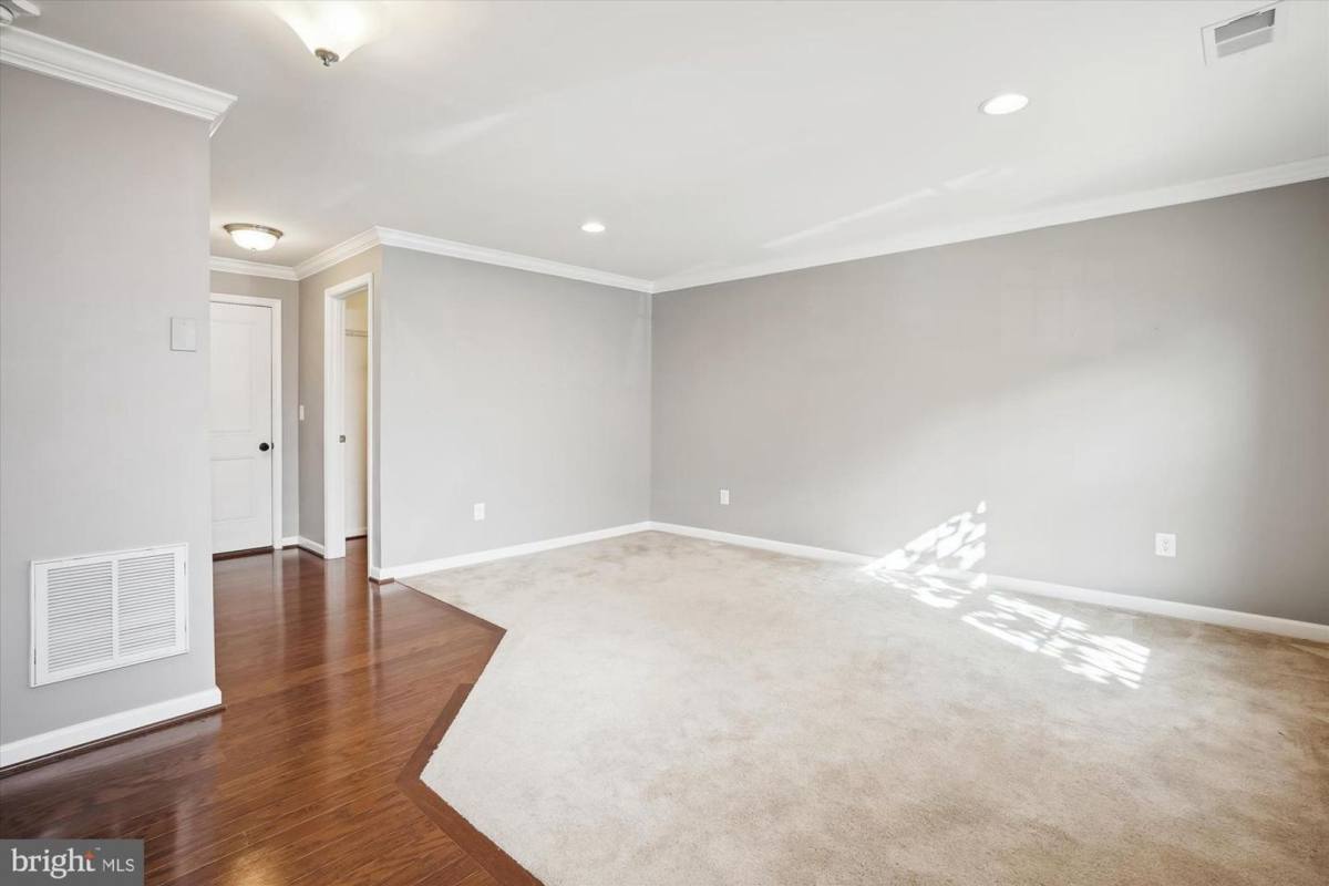 Townhouse for rent at 7106 Santa Cruz Place, Gainesville, VA 20155