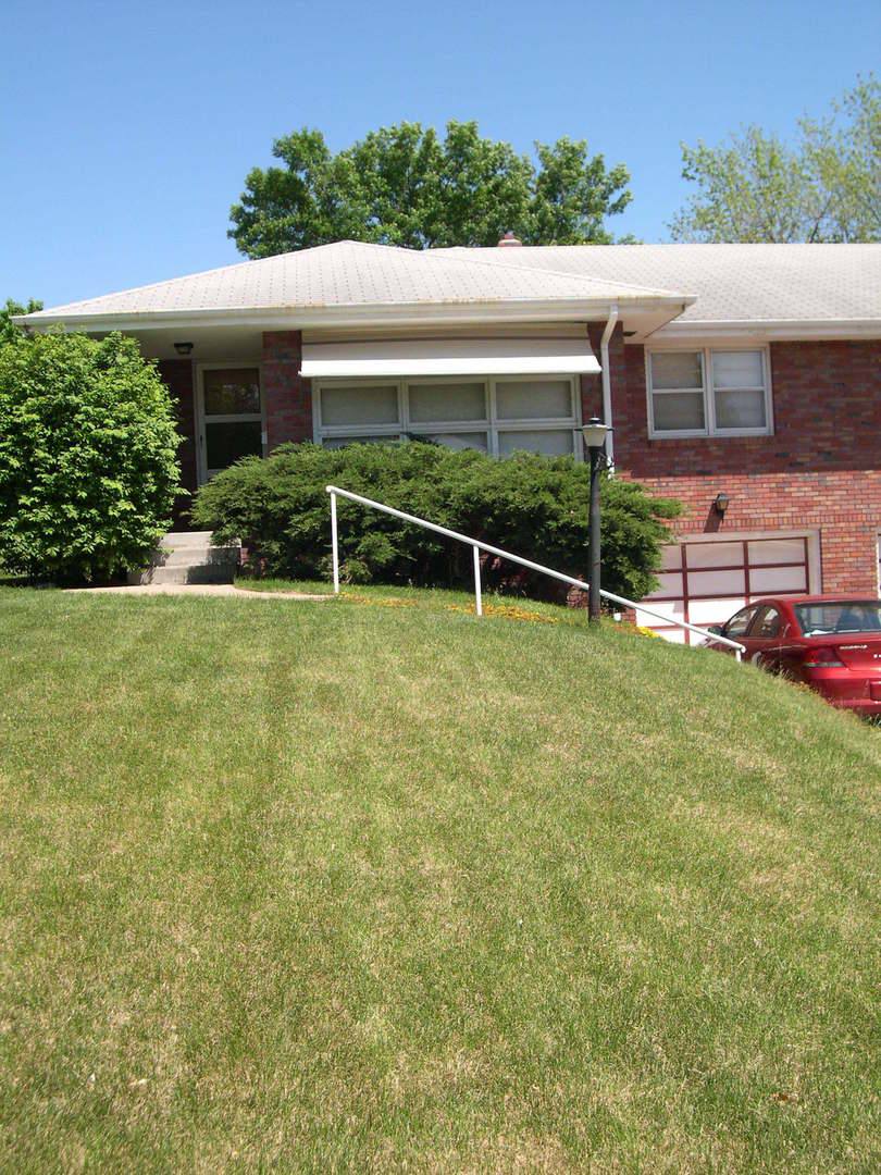 Apartment for rent at 5101 Grover St, Omaha, NE 68106