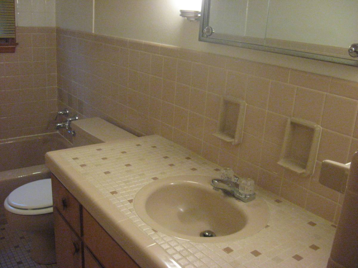 Apartment for rent at 5101 Grover St, Omaha, NE 68106