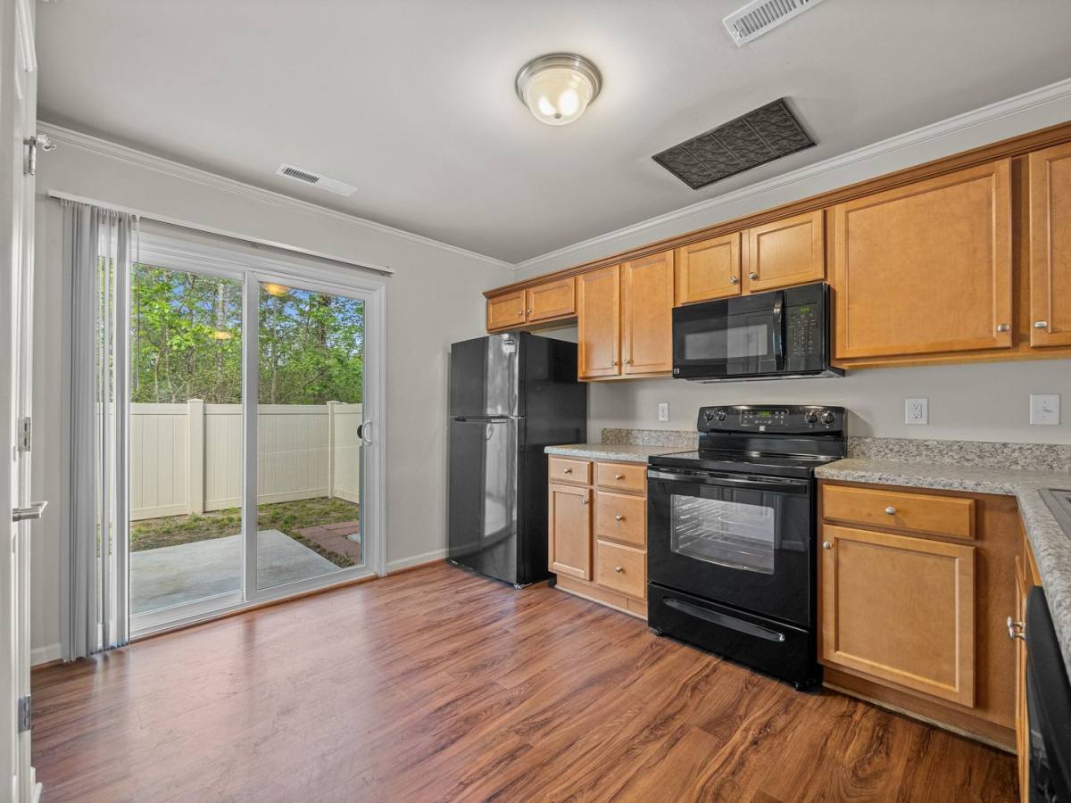 Townhouse for rent at 401 Sullivan Loop Rd, Midway Park, NC 28544