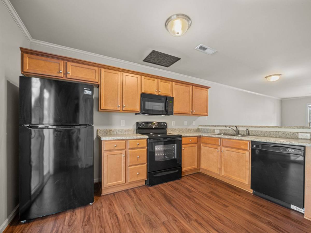 Townhouse for rent at 401 Sullivan Loop Rd, Midway Park, NC 28544