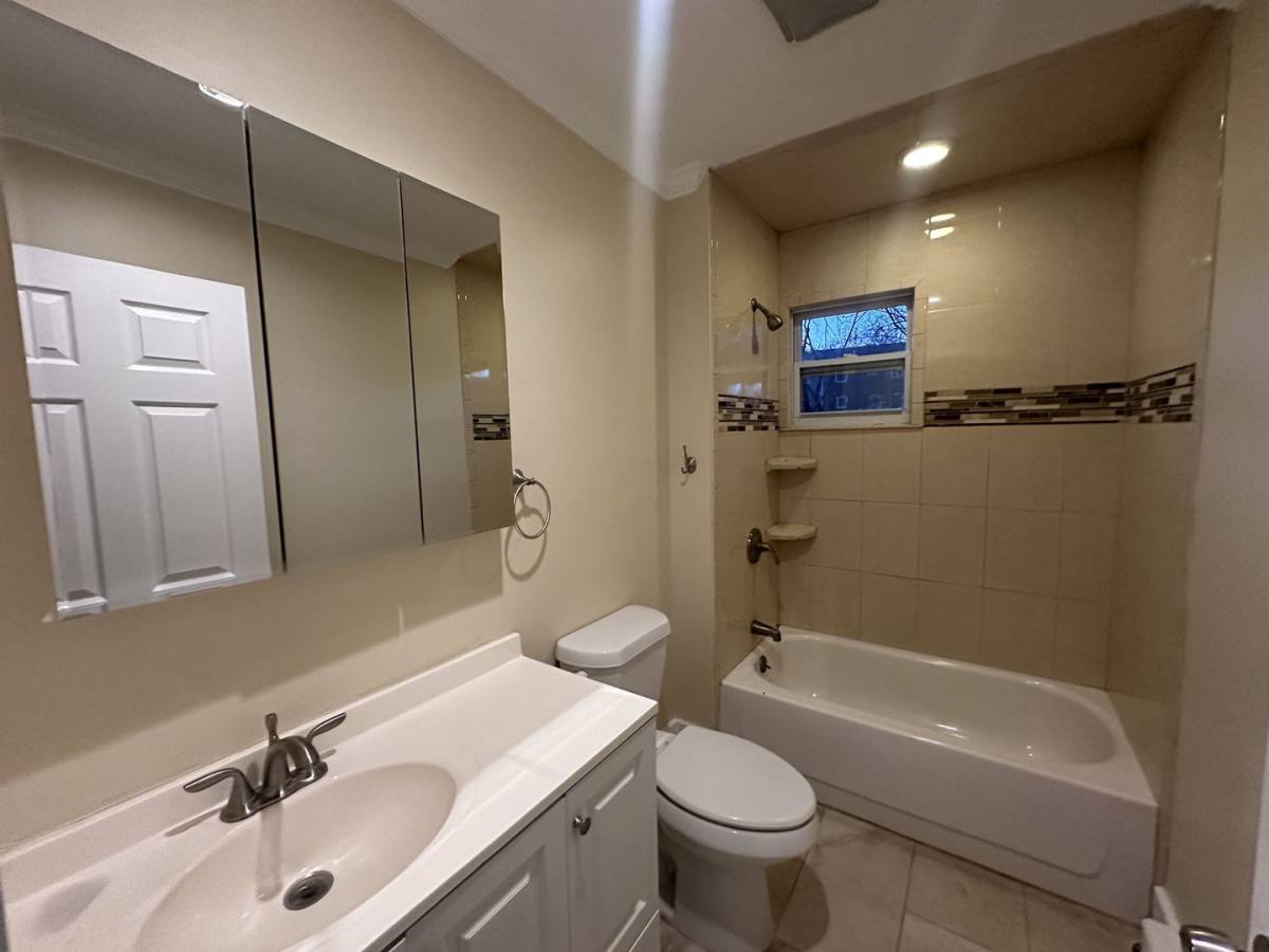 Apartment for rent at 57 Morris Ave, Summit, NJ 07901