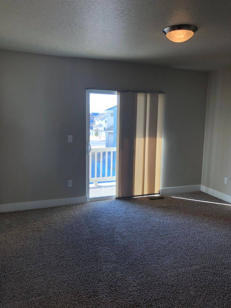 Townhouse for rent at 3216 W Prairie Grass Dr, Lehi, UT 84043