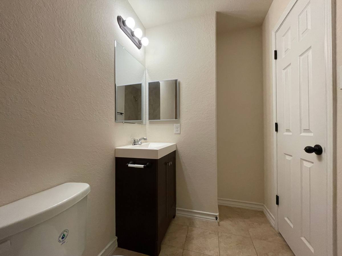 Townhouse for rent at 16828 Showdown Path #3, Schertz, TX 78154