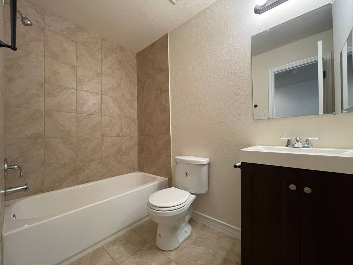 Townhouse for rent at 16828 Showdown Path #3, Schertz, TX 78154