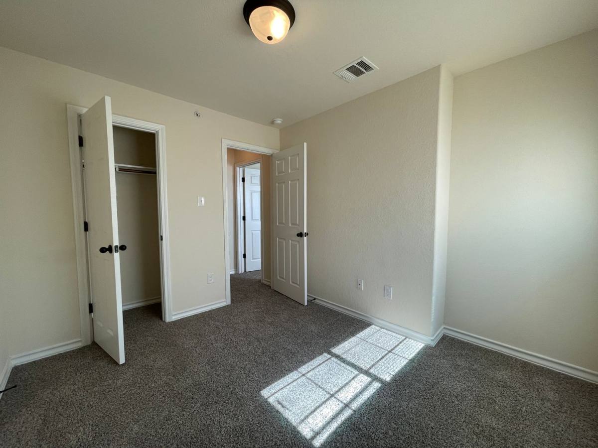 Townhouse for rent at 16828 Showdown Path #3, Schertz, TX 78154