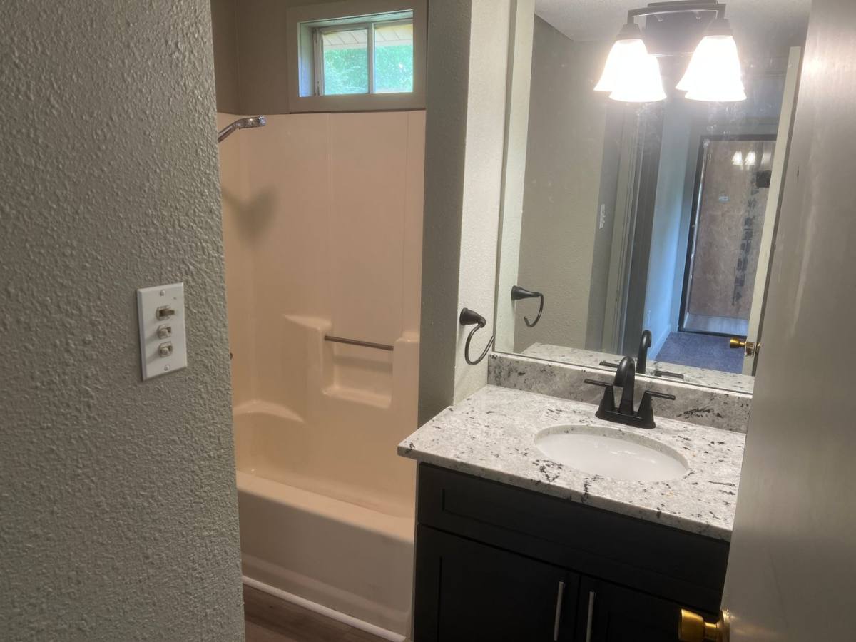 House for rent at 1012 Mineral St, Hot Springs National Park, AR 71901