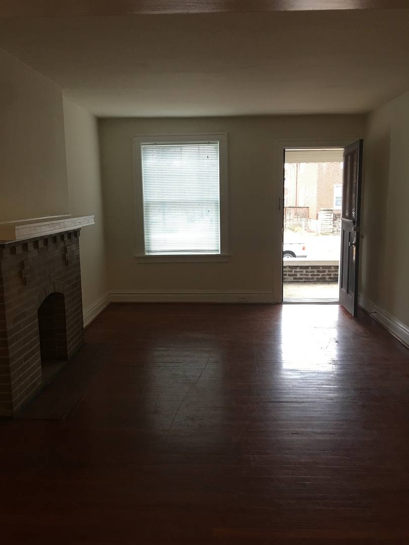 Apartment for rent at 3101 Miami St, Saint Louis, MO 63118
