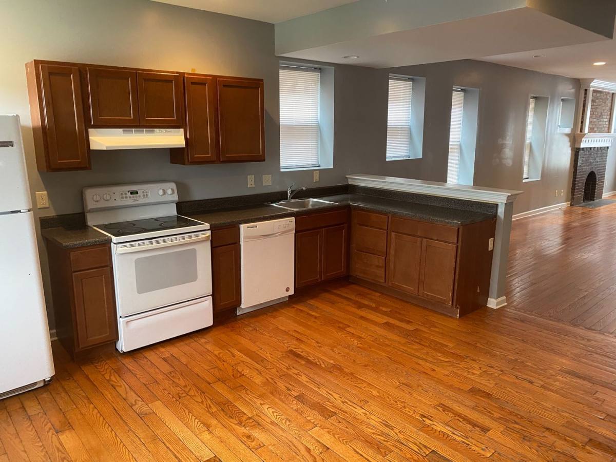 Apartment for rent at 3420 Virginia Ave, Saint Louis, MO 63118