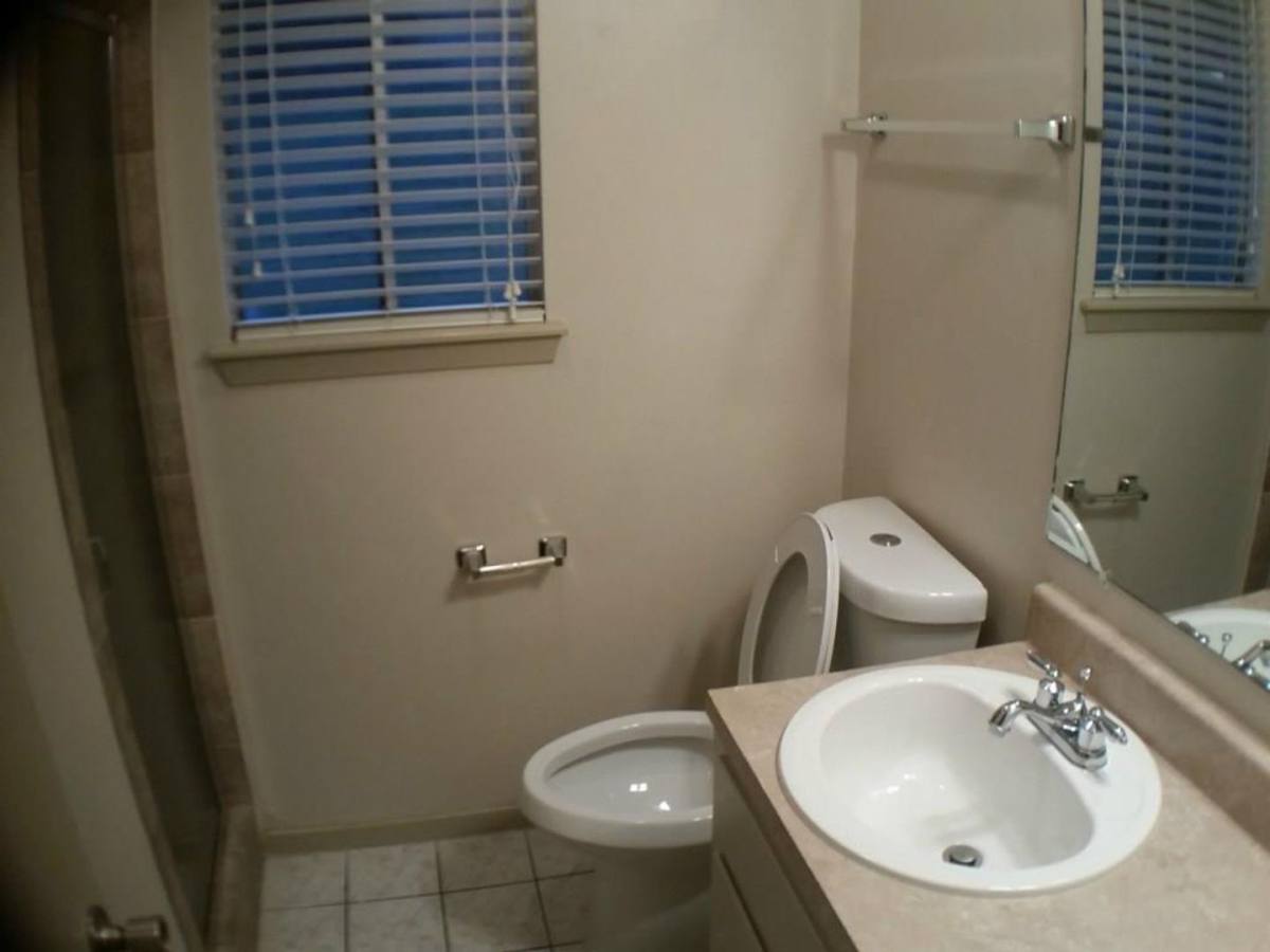 Townhouse for rent at 7204 Creekside Dr #B, Austin, TX 78752