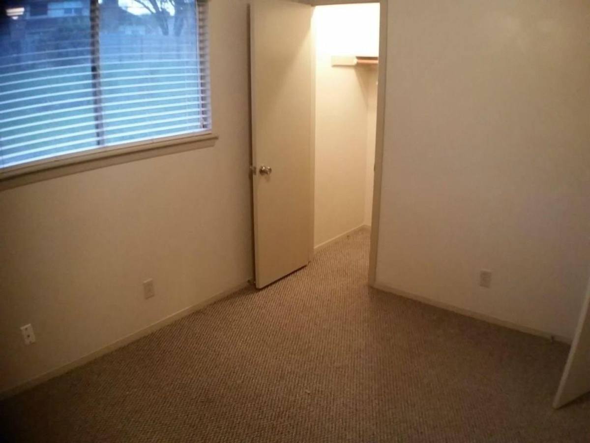 Townhouse for rent at 7204 Creekside Dr #B, Austin, TX 78752