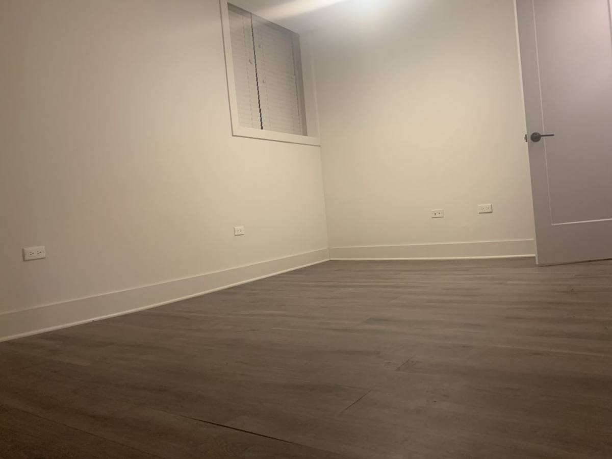 Apartment for rent at 5827 N Ridge Ave, Chicago, IL 60660