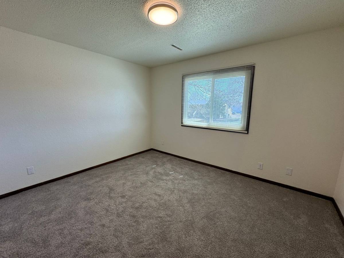 Apartment for rent at 4415 Toronto St, Ames, IA 50014