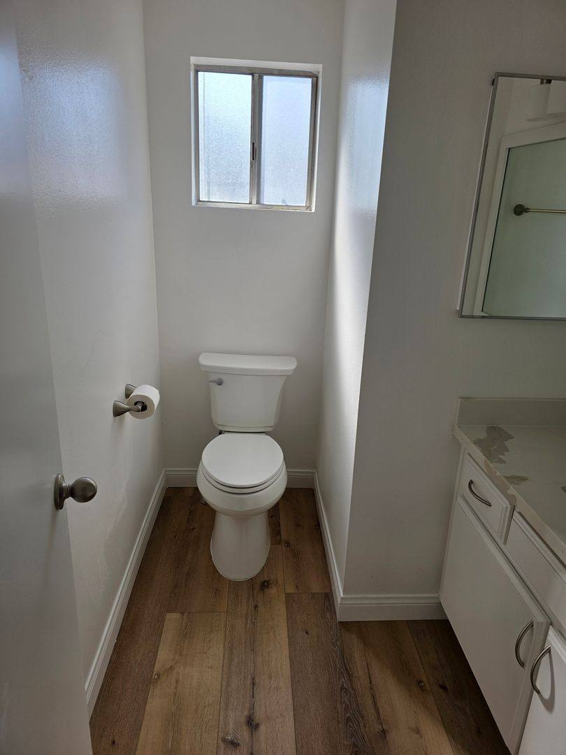 Apartment for rent at 1120 Sycamore Ave, Tustin, CA 92780