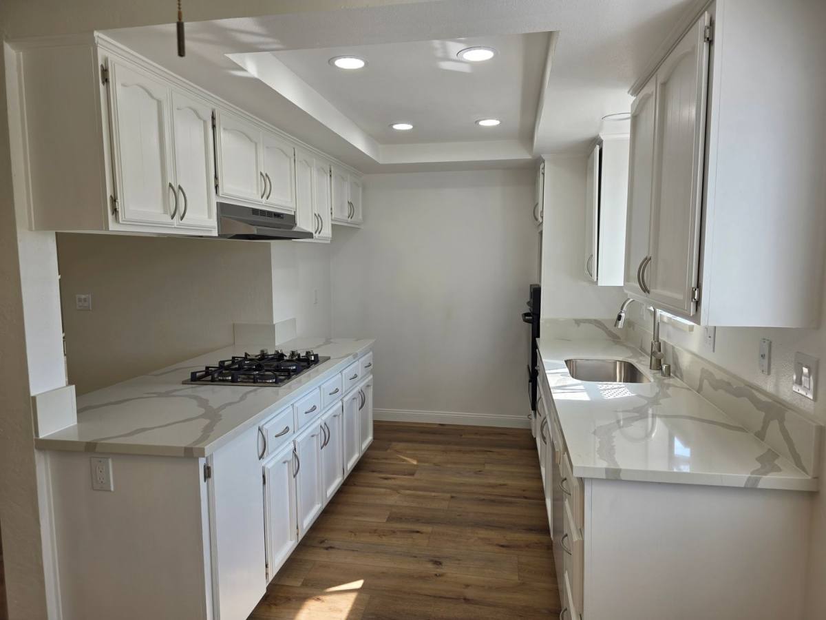 Apartment for rent at 1120 Sycamore Ave, Tustin, CA 92780
