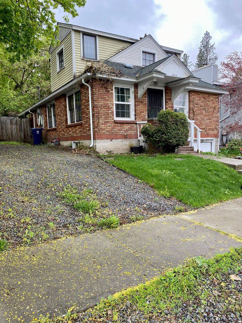 House for rent at 814 E 10th Ave, Spokane, WA 99202