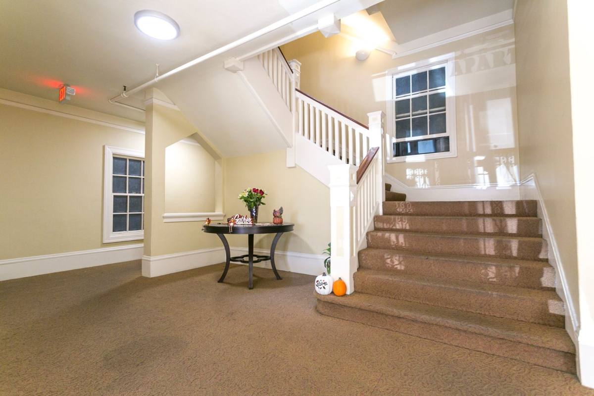 Apartment for rent at 1501 Madison St, Oakland, CA 94612