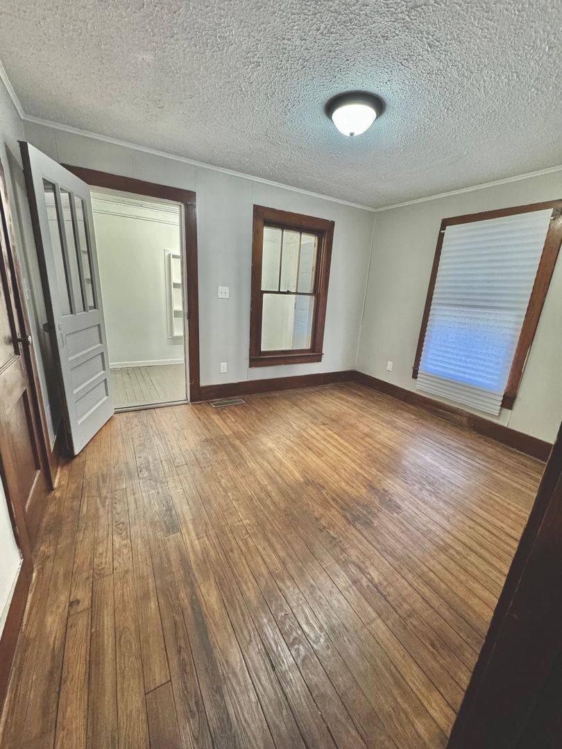 House for rent at 1011 Jones St, Paducah, KY 42003