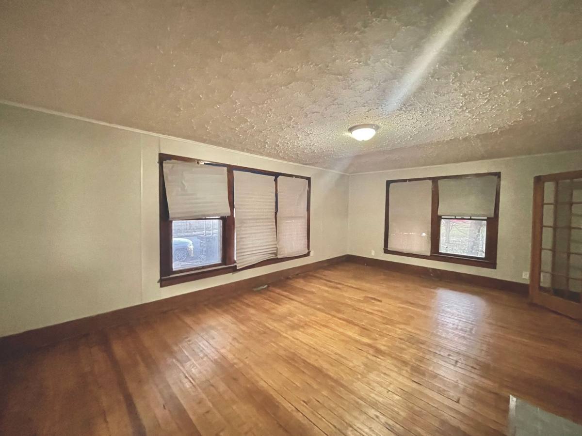 House for rent at 1011 Jones St, Paducah, KY 42003