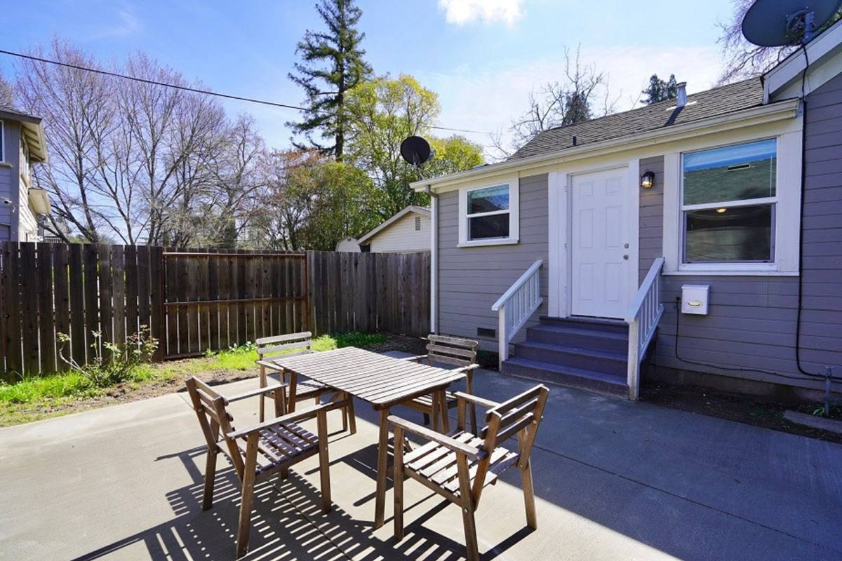 Apartment for rent at 1769-1773A Third St, Napa, CA 94559