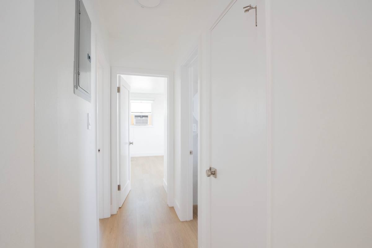 Apartment for rent at 1000 N Curson Ave, Los Angeles, CA 90046