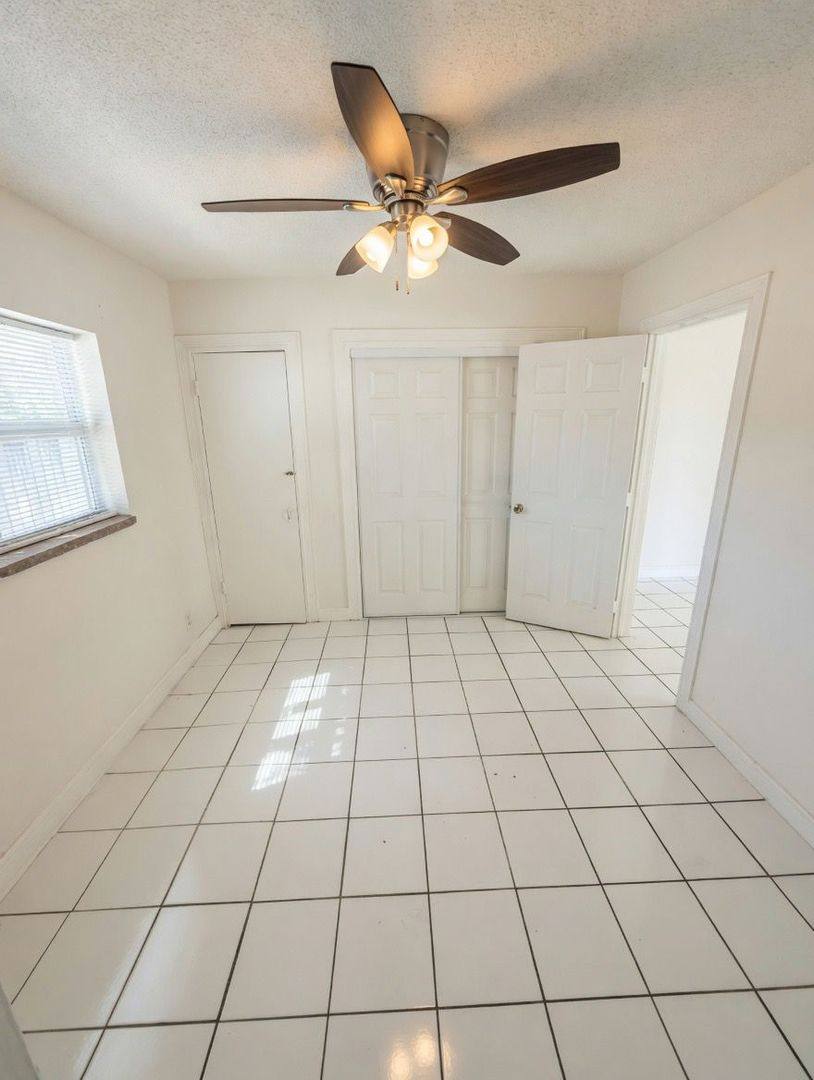 Apartment for rent at 262 SW 23rd St, Fort Lauderdale, FL 33315