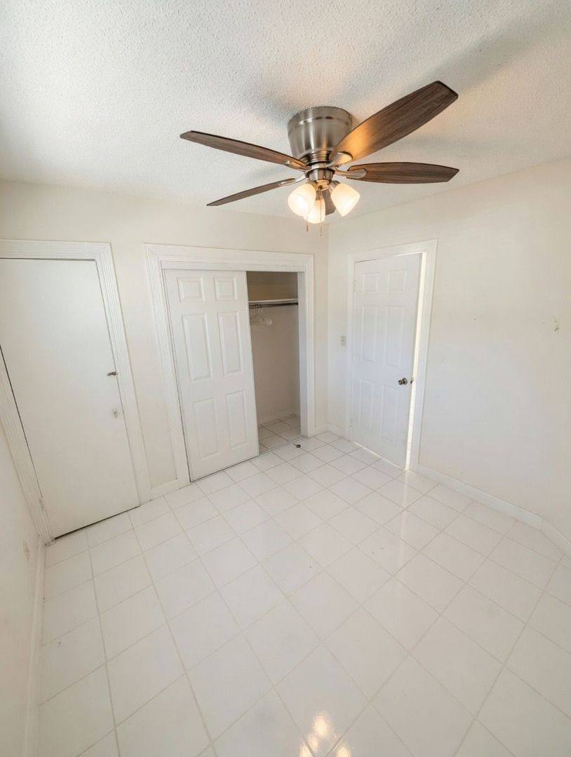 Apartment for rent at 262 SW 23rd St, Fort Lauderdale, FL 33315