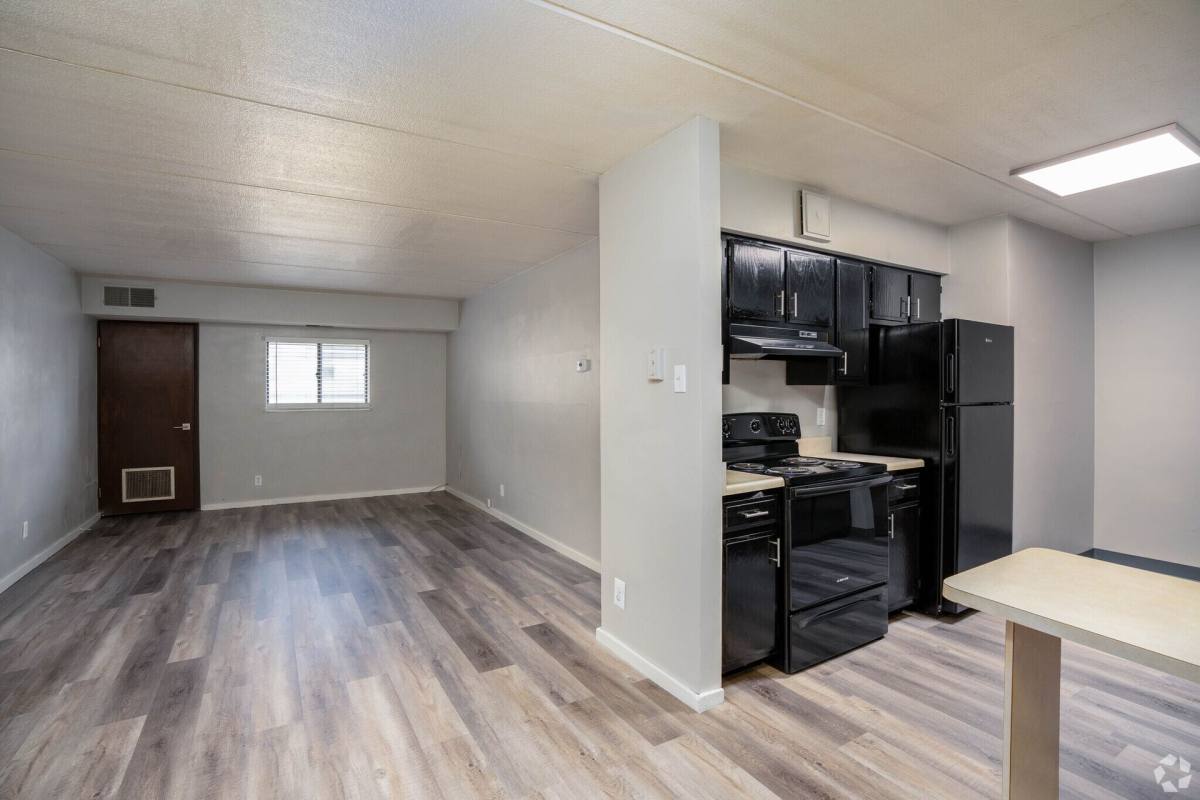 Apartment for rent at 4307 Harvard Dr SE, Warren, OH 44484