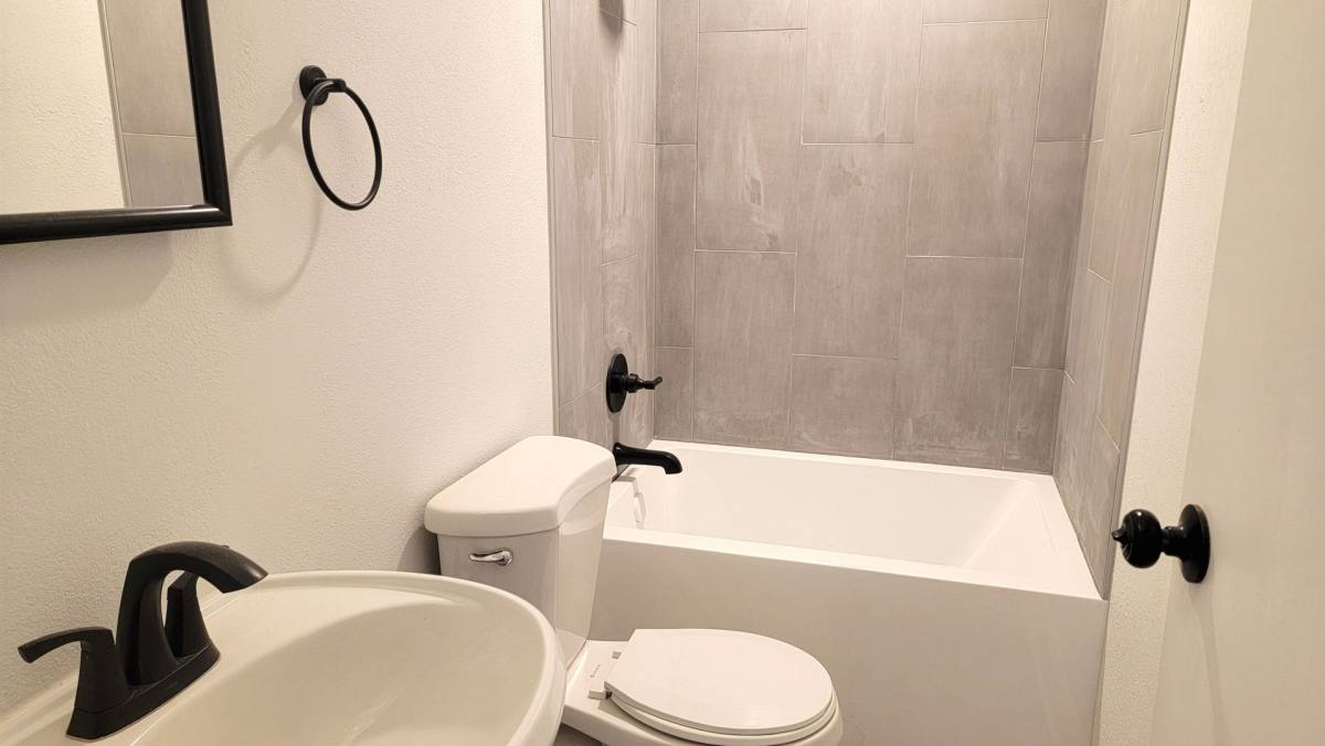 Apartment for rent at 5020 NE Alberta St, Portland, OR 97218