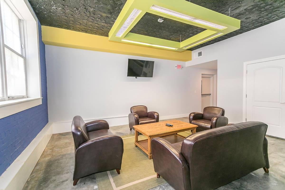 Apartment for rent at 2201 Spring Garden St, Greensboro, NC 27403