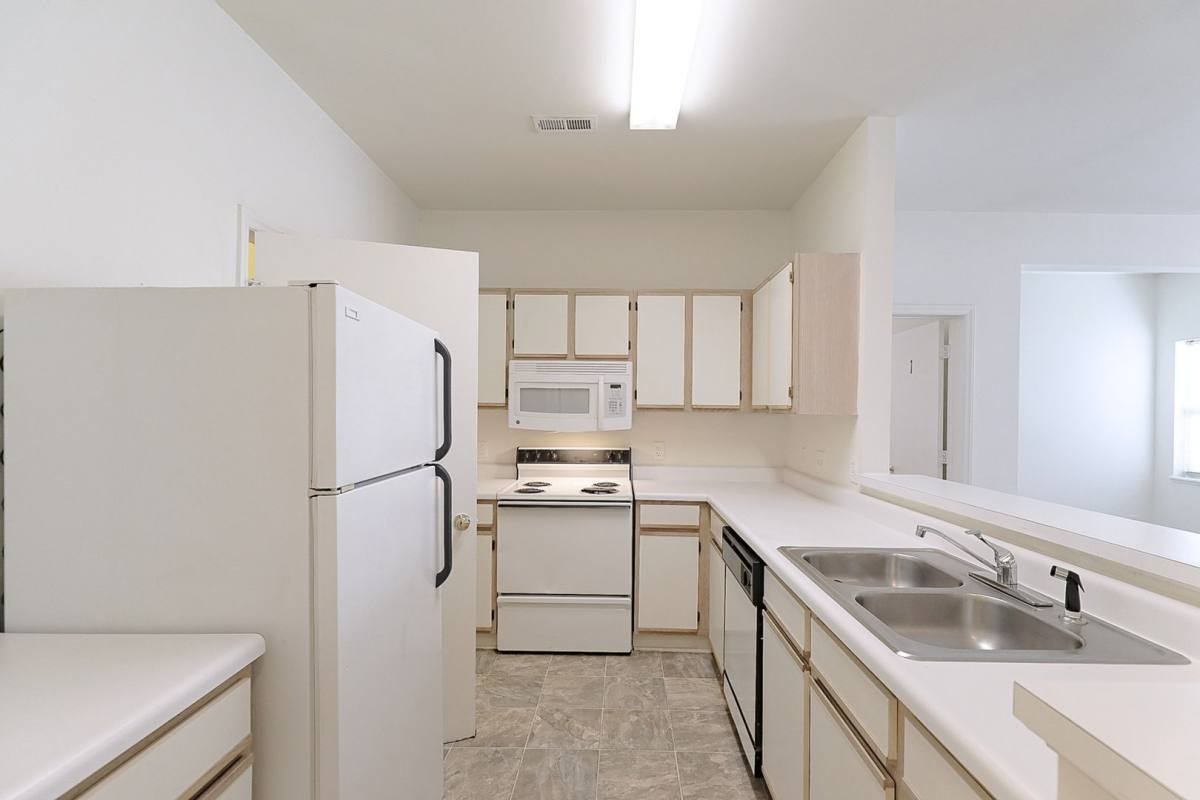 Apartment for rent at 2201 Spring Garden St, Greensboro, NC 27403