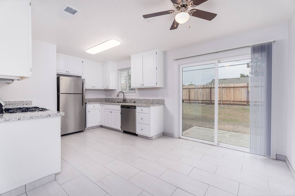 House for rent at 6037 N Haven Dr, North Highlands, CA 95660