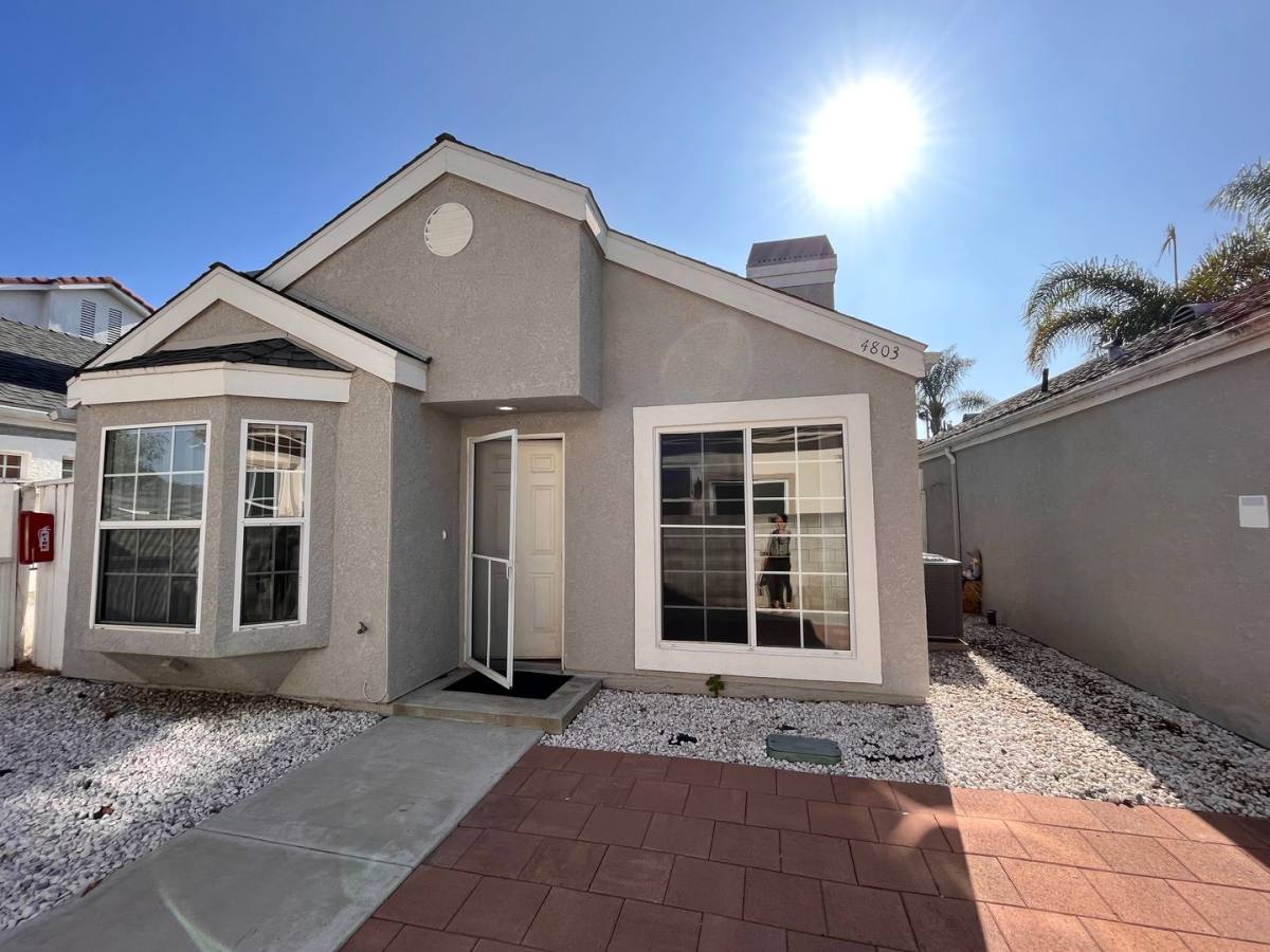 Apartment for rent at 4801 - 4811 Merten Ave, Cypress, CA 90630
