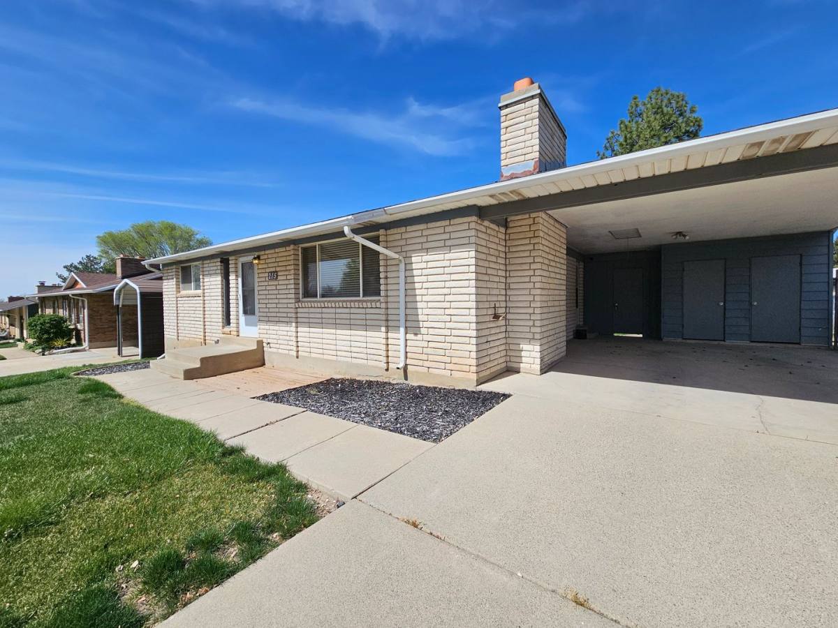 House for rent at 215 E Cobble Creek Rd, North Salt Lake, UT 84054