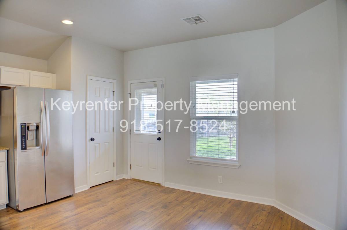 House for rent at 5839 E 148th Place S, Bixby, OK 74008